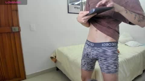 Titan Volcano online show from December 1, 11:32 pm