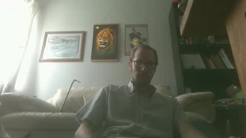 titlovercums online show from February 5, 4:44 pm