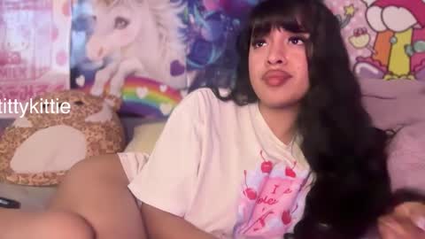 HOTTIE4U online show from January 13, 4:51 am