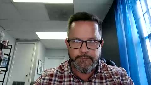 Snapshot of tjhawk86 chatting on December 16, 8:36 pm tjhawk86 online show from December 16, 8:36 pm