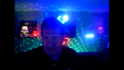 Snapshot of tkthedj chatting on April 19, 7:40 am TK online show from April 19, 7:40 am