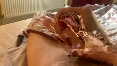 Snapshot of tliverth chatting on December 28, 10:36 am tliverth online show from December 28, 10:36 am