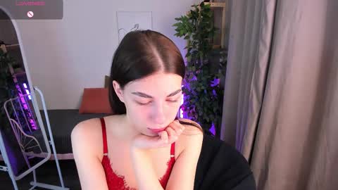 2 GMT Mo Tu We Th Fr 10am-4am online show from November 11, 12:54 am