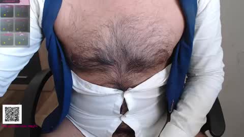 Snapshot of toaster1993 chatting on December 18, 9:15 am Leonel online show from December 18, 9:15 am