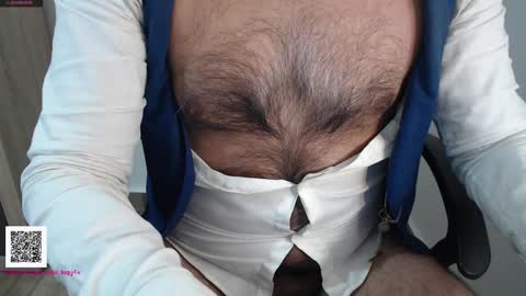 Snapshot of toaster1993 chatting on December 21, 6:04 pm Leonel online show from December 21, 6:04 pm