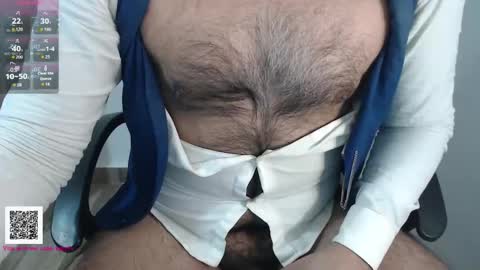 Snapshot of toaster1993 chatting on February 18, 5:42 pm Leonel online show from February 18, 5:42 pm