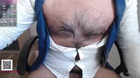 Snapshot of toaster1993 chatting on February 24, 9:18 am Leonel online show from February 24, 9:18 am