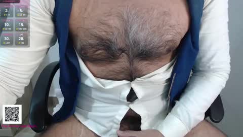 Snapshot of toaster1993 chatting on March 1, 10:01 pm Leonel online show from March 1, 10:01 pm