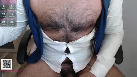 Snapshot of toaster1993 chatting on March 13, 9:27 am Leonel online show from March 13, 9:27 am