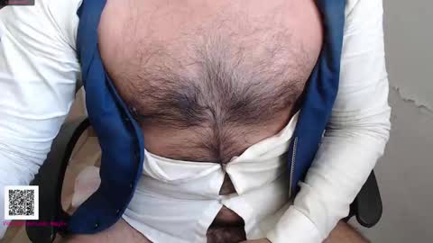 Snapshot of toaster1993 chatting on March 16, 9:13 am Leonel online show from March 16, 9:13 am