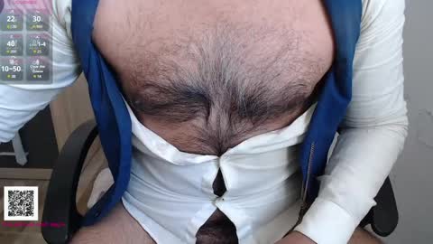 Snapshot of toaster1993 chatting on April 7, 10:05 am Leonel online show from April 7, 10:05 am