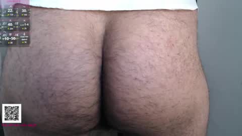 Snapshot of toaster1993 chatting on April 15, 5:09 pm Leonel online show from April 15, 5:09 pm