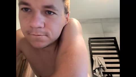 tobiasz950215 online show from June 4, 7:03 am