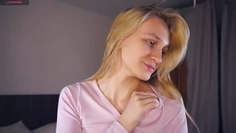 Mary online show from November 18, 6:40 am