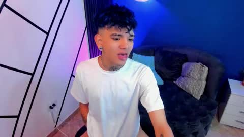 todoroki_g online show from November 24, 12:27 pm