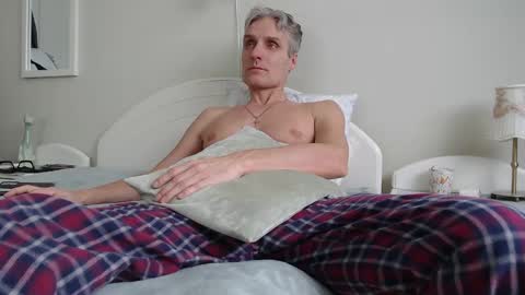 Snapshot of toffmen chatting on March 1, 7:30 am Daniel Bisexual uncut 20cm online show from March 1, 7:30 am
