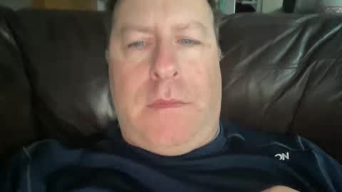 Snapshot of toggaman chatting on December 13, 5:32 pm Joshua1983 online show from December 13, 5:32 pm