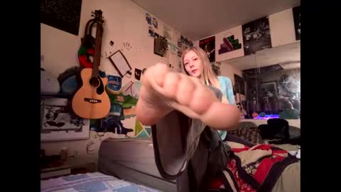 tohottohandletocoldtohold online show from February 24, 4:49 pm