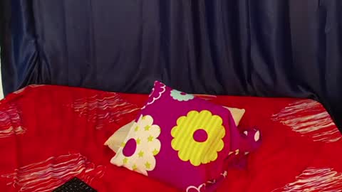 Adela y juan online show from August 4, 2:52 pm