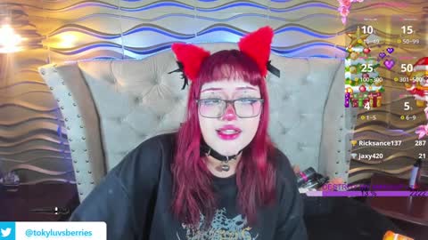 Snapshot of toky_doll chatting on December 18, 12:54 am toky online show from December 18, 12:54 am