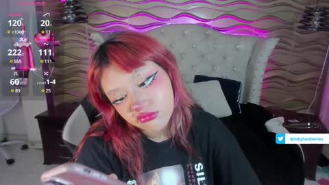 Snapshot of toky_doll chatting on March 11, 8:42 pm toky online show from March 11, 8:42 pm