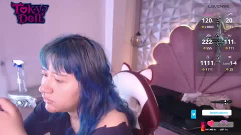 Snapshot of toky_doll chatting on October 2, 7:21 pm toky online show from October 2, 7:21 pm
