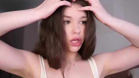 Alice  Alice -   online show from June 12, 3:33 pm