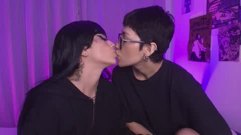  Halsey  Sofii  online show from December 19, 7:59 am