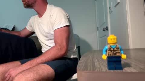 Snapshot of tokyodude12 chatting on September 27, 9:42 pm The Beekeeper online show from September 27, 9:42 pm