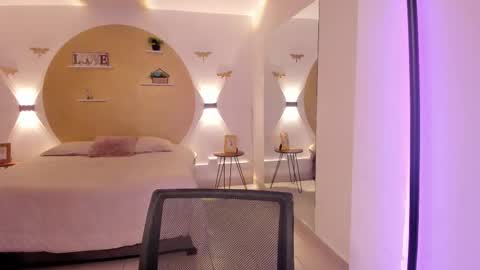 Tokyo  online show from November 8, 4:01 am