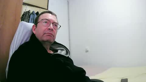 tolon408472 online show from January 7, 10:52 pm