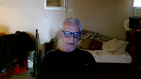 Snapshot of tom112292014 chatting on June 14, 2:41 pm tom112292014 online show from June 14, 2:41 pm