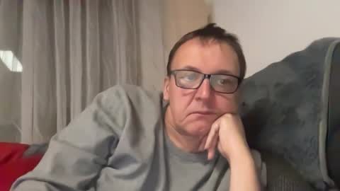 Snapshot of tom6644 chatting on November 26, 3:57 pm Tom online show from November 26, 3:57 pm