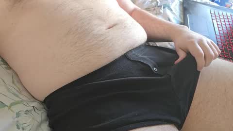 tom_2527 online show from April 6, 6:42 pm