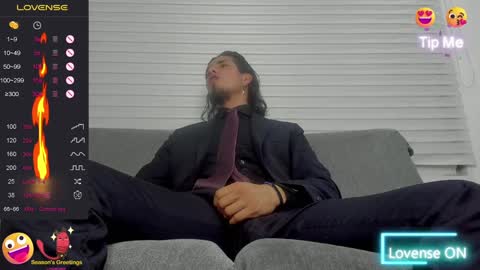 TOM online show from December 5, 3:26 am