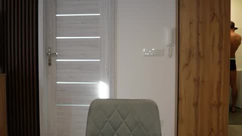 Snapshot of tom_fordd chatting on September 19, 6:37 am Tom online show from September 19, 6:37 am