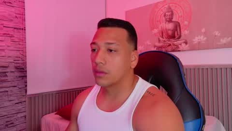 Tom muscle1 online show from November 25, 12:05 pm