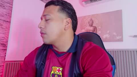 Tom muscle1 online show from March 3, 11:49 am