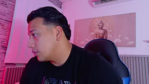 Tom muscle1 online show from April 17, 11:57 am