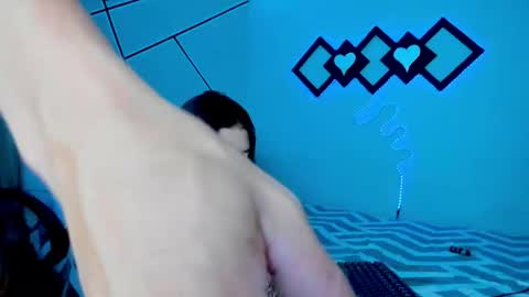 Tom natasha online show from April 17, 7:17 pm