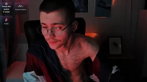 tomas_norton online show from April 9, 8:36 pm