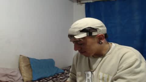 Snapshot of tomas_turbado_ chatting on July 25, 5:49 am tomas_turbado_ online show from July 25, 5:49 am