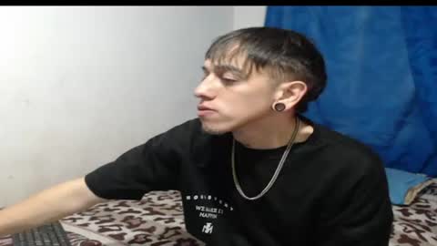 Snapshot of tomas_turbado_ chatting on August 2, 5:17 am tomas_turbado_ online show from August 2, 5:17 am