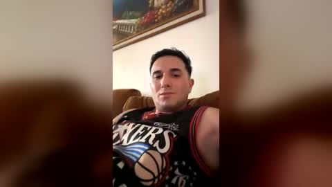 Snapshot of tomassshelby chatting on June 17, 9:38 pm tomassshelby online show from June 17, 9:38 pm