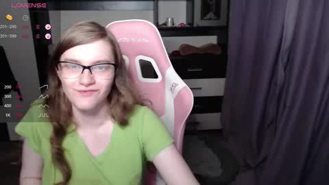 tomato_tease online show from March 1, 4:15 am