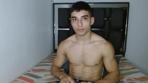 tomaz_18 online show from March 22, 7:06 pm