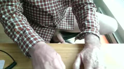 tombombadil_424242 online show from December 1, 7:41 pm