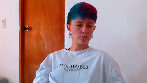 Snapshot of tomboyblue chatting on July 3, 3:29 pm Blue online show from July 3, 3:29 pm