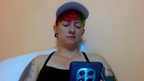 Snapshot of tomboyblue chatting on July 27, 1:01 am Blue online show from July 27, 1:01 am