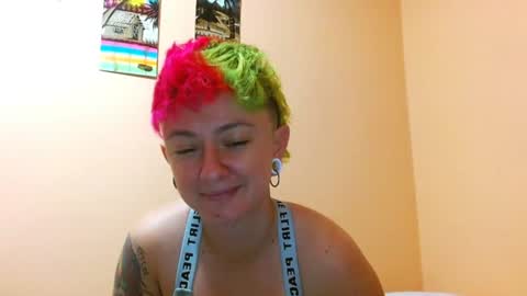 Snapshot of tomboyblue chatting on July 30, 1:43 pm Blue online show from July 30, 1:43 pm